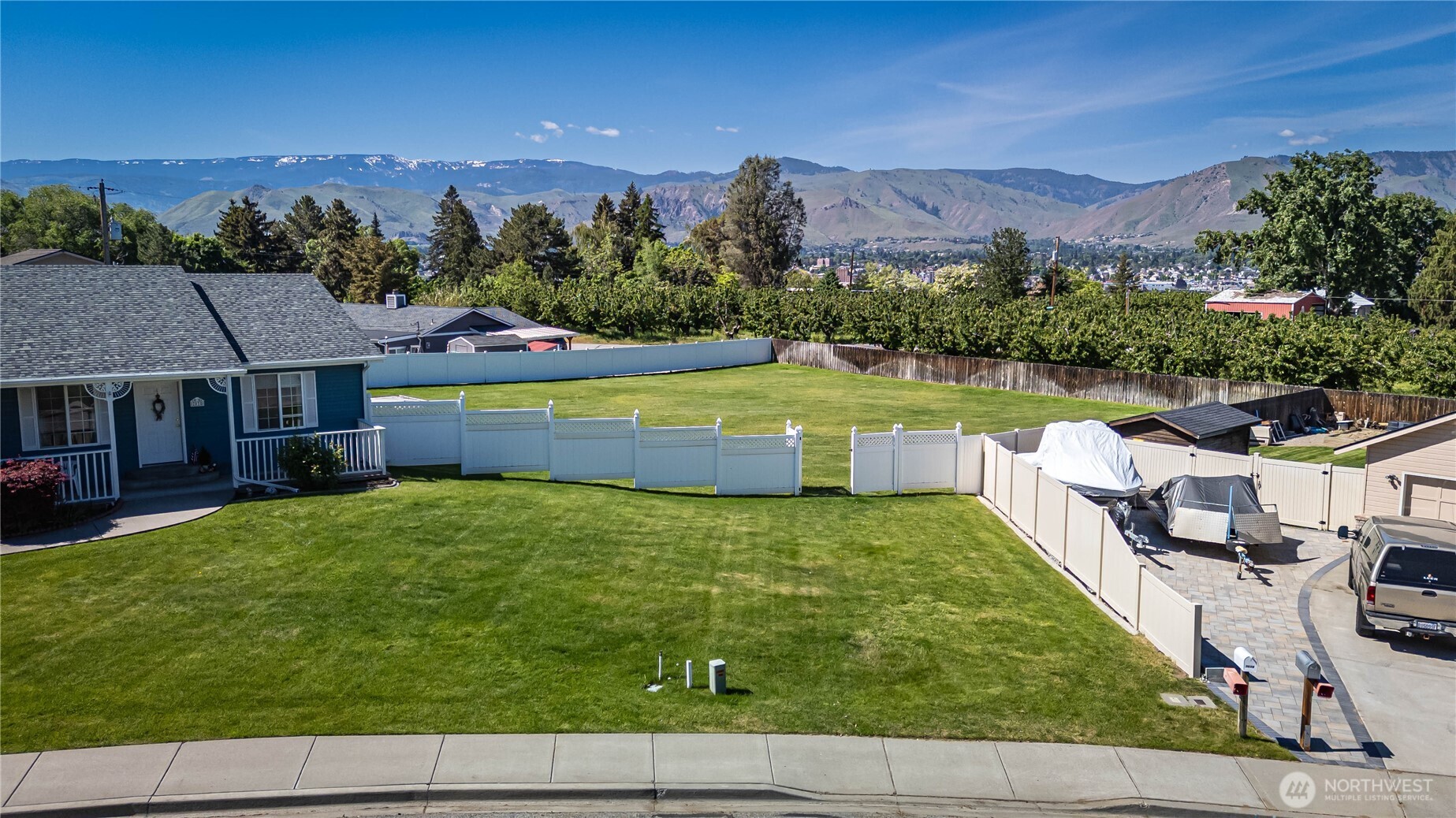 2038 Autumn Drive , East Wenatchee, WA 98802
