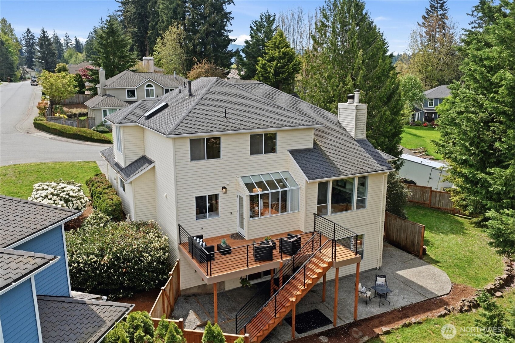 24422 SE 46th Court , Sammamish, WA 98029