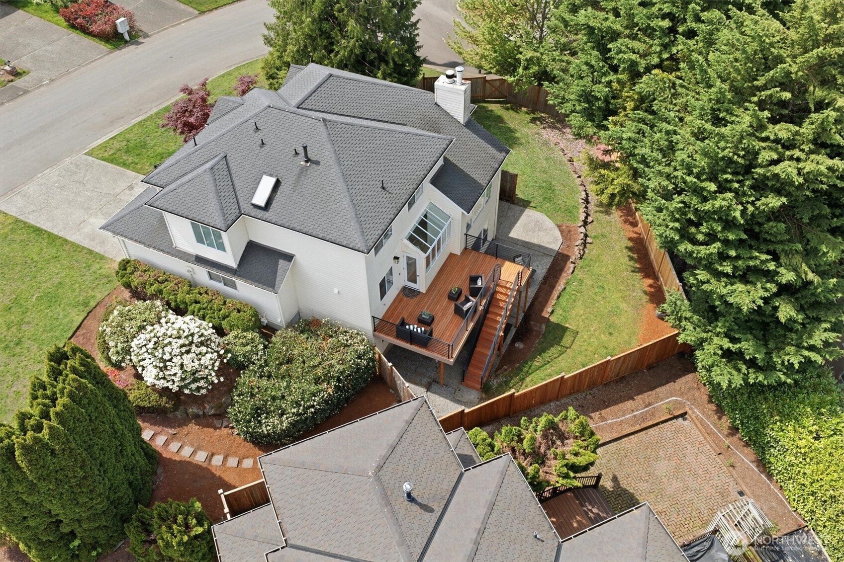 24422 SE 46th Court , Sammamish, WA 98029
