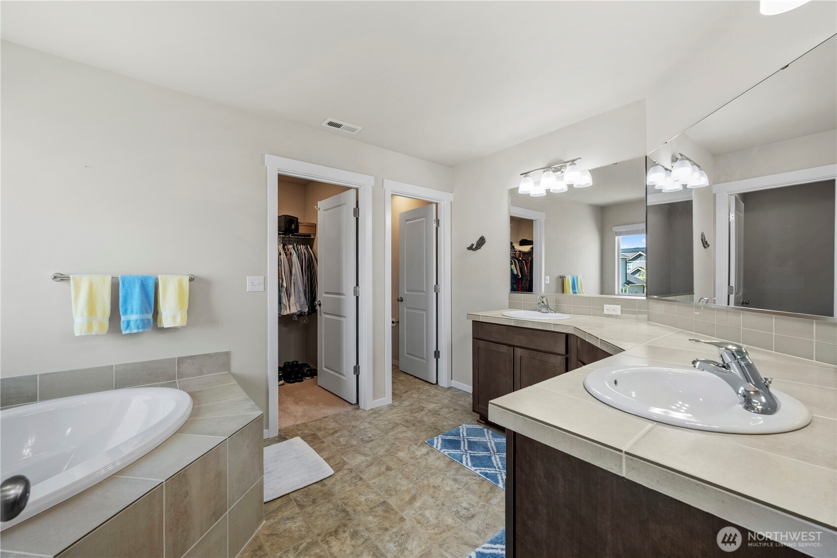 6623 Jensen Road , Stanwood, WA 98292