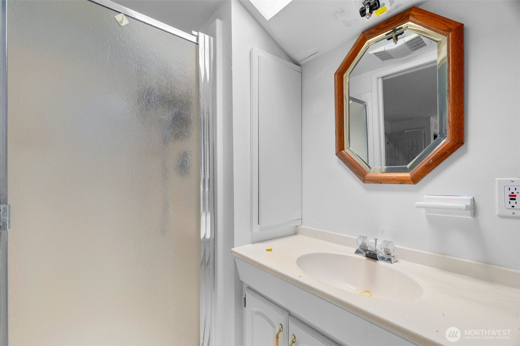 6105 Elizan Drive NW, Olympia, WA 98502