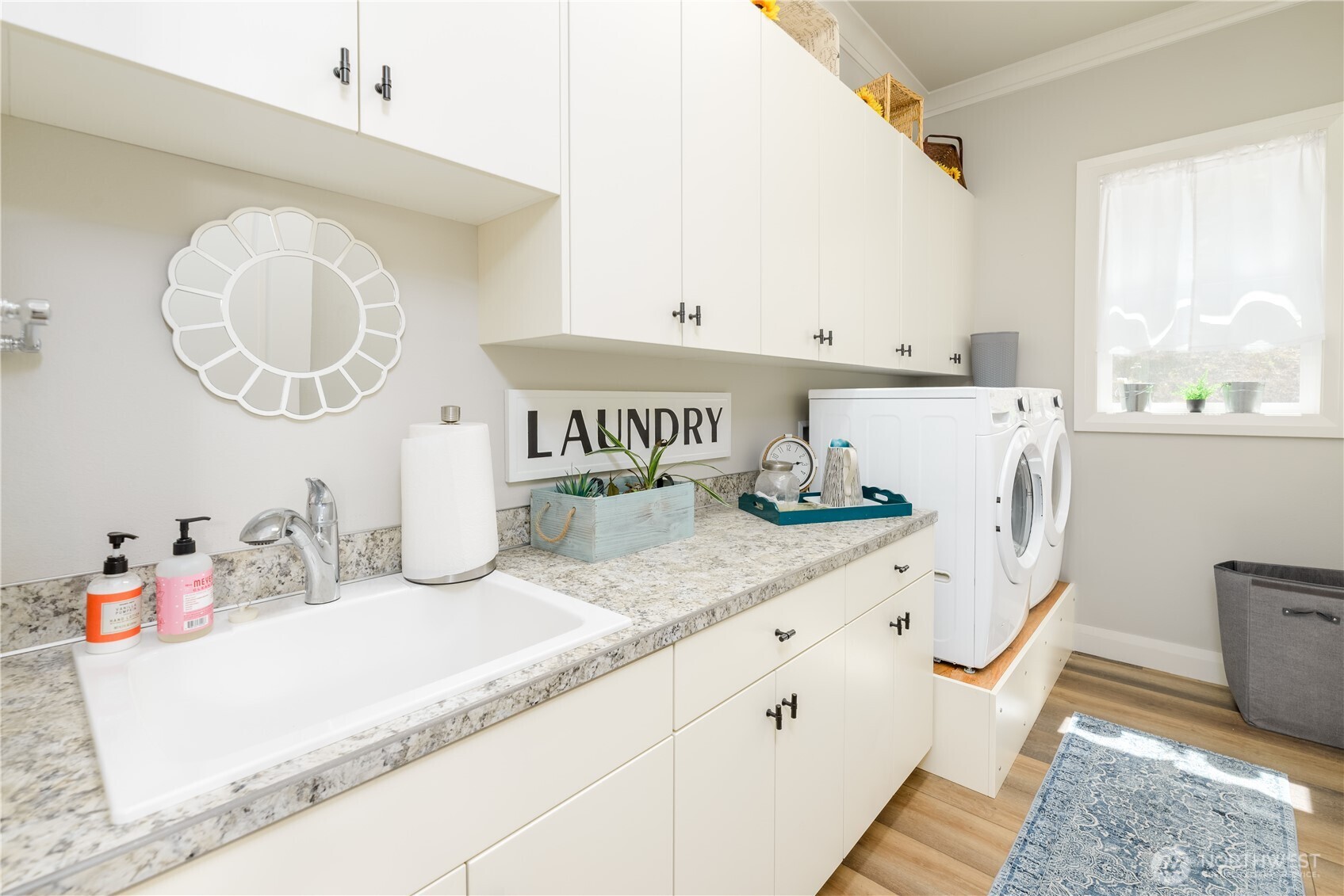 413 Mount Place , Sequim, WA 98382