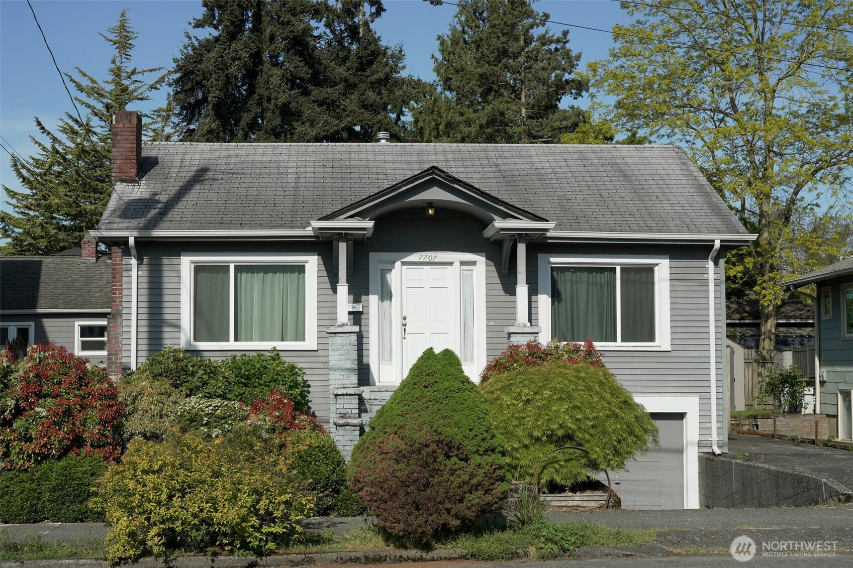 7707 6th Avenue NW, Seattle, WA 98117