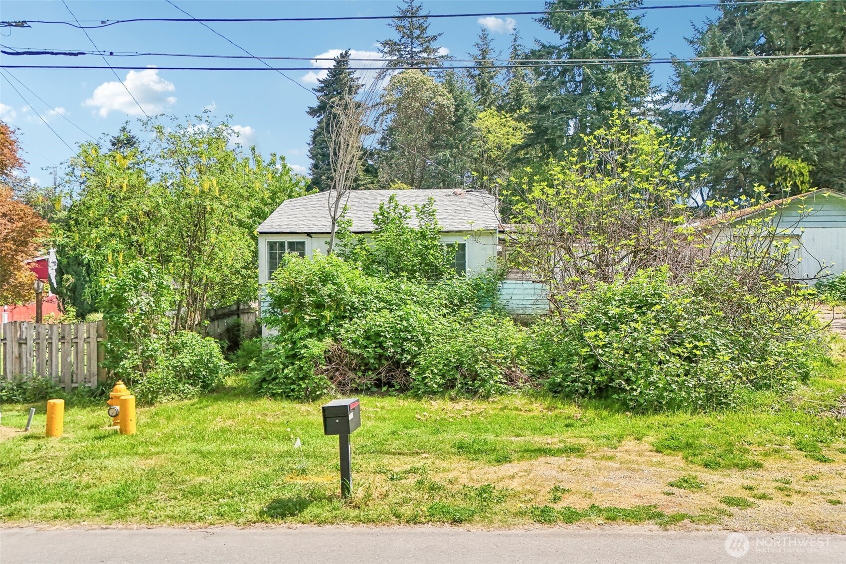 12242 10th Avenue S, Seattle, WA 98168