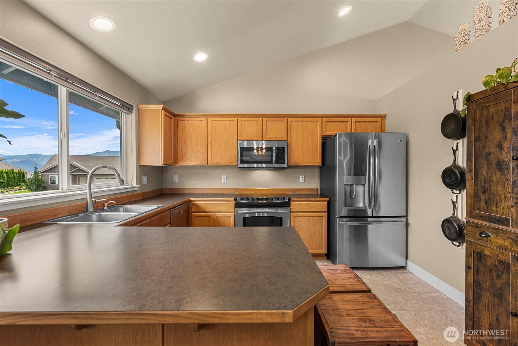 2601 Aviation Dr , East Wenatchee, WA 98802
