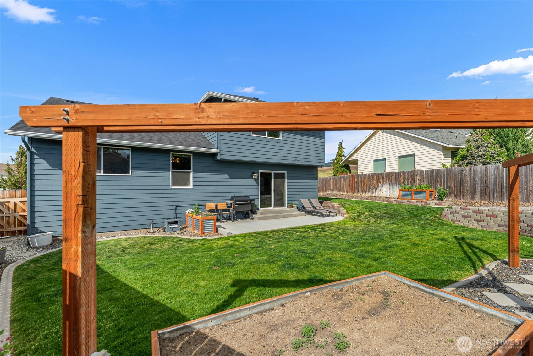 2601 Aviation Dr , East Wenatchee, WA 98802