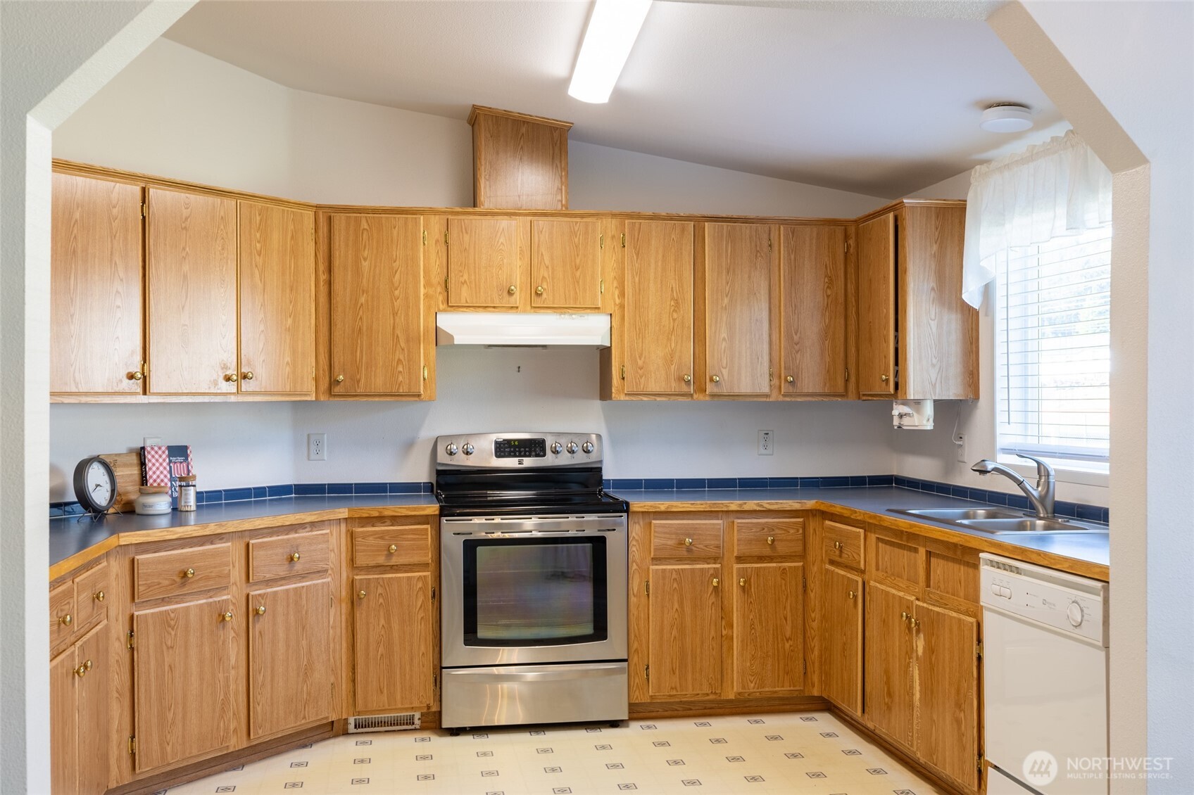 2508 Jackson Highway , Chehalis, WA 98532