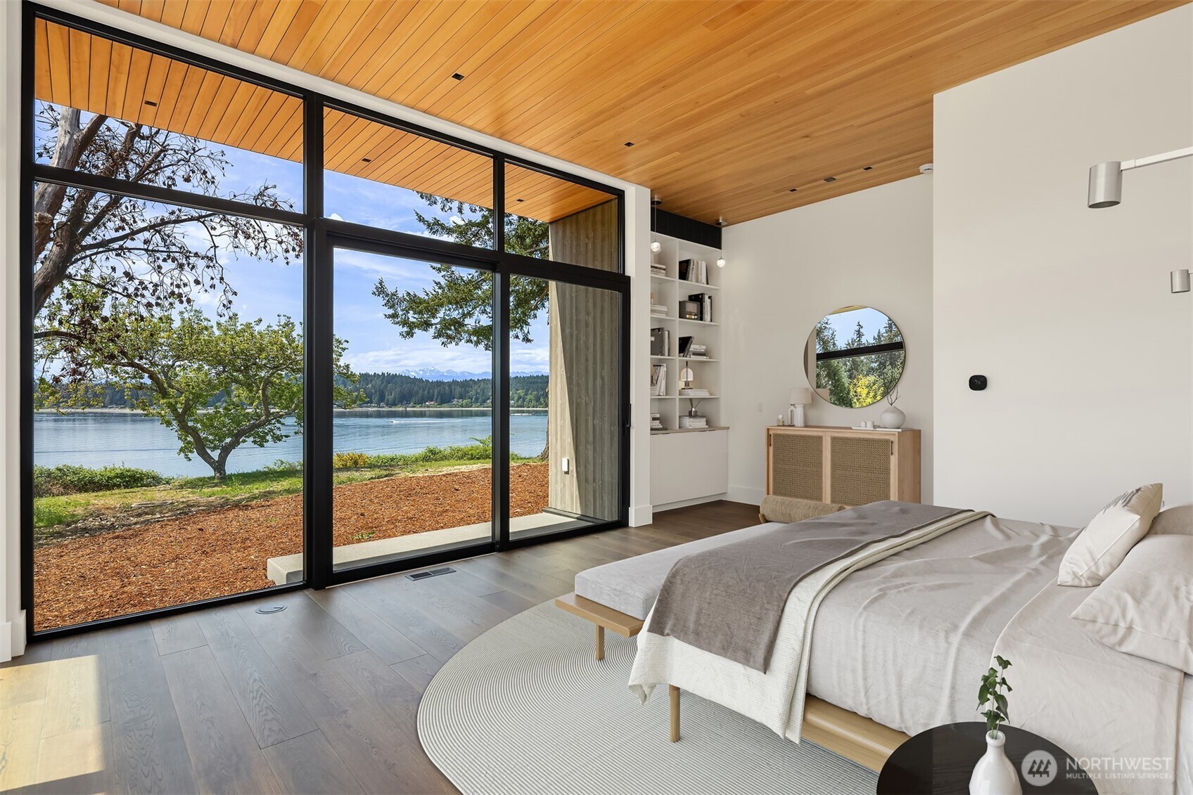 15137 Henderson Road , Bainbridge Island, WA 98110