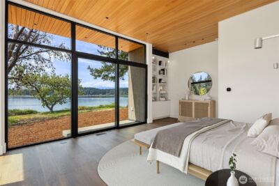 15137 Henderson Road , Bainbridge Island, WA 98110 - Photo 17