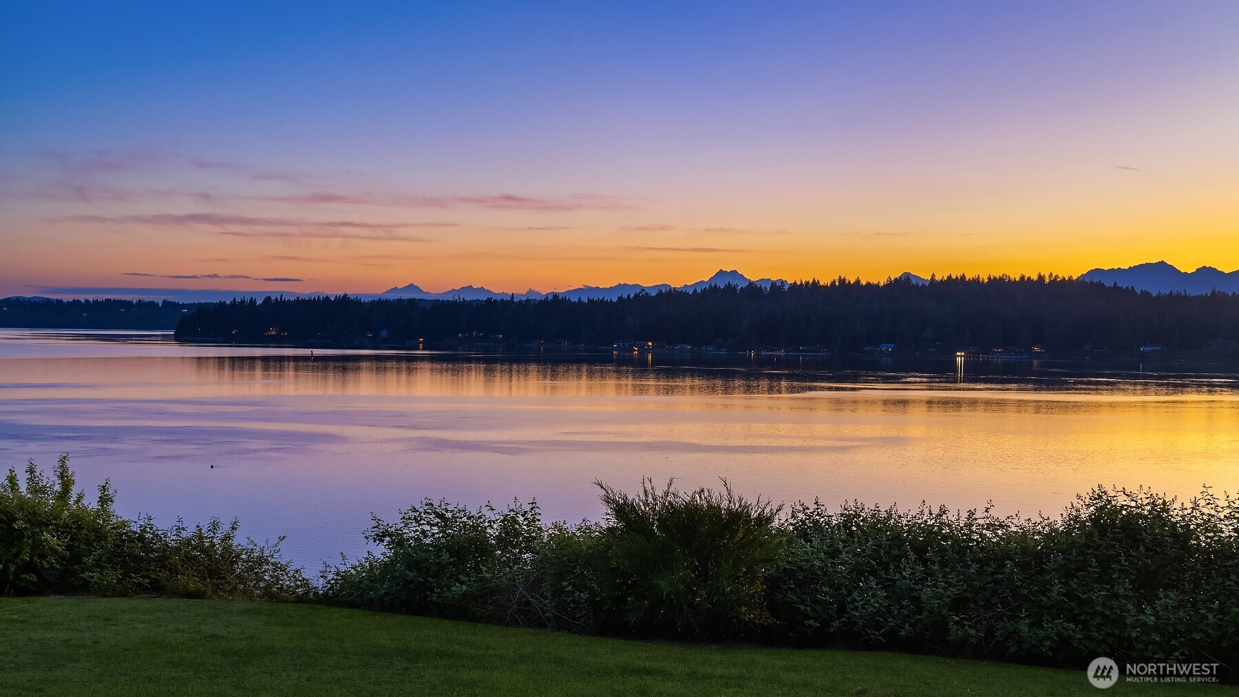15137 Henderson Road , Bainbridge Island, WA 98110