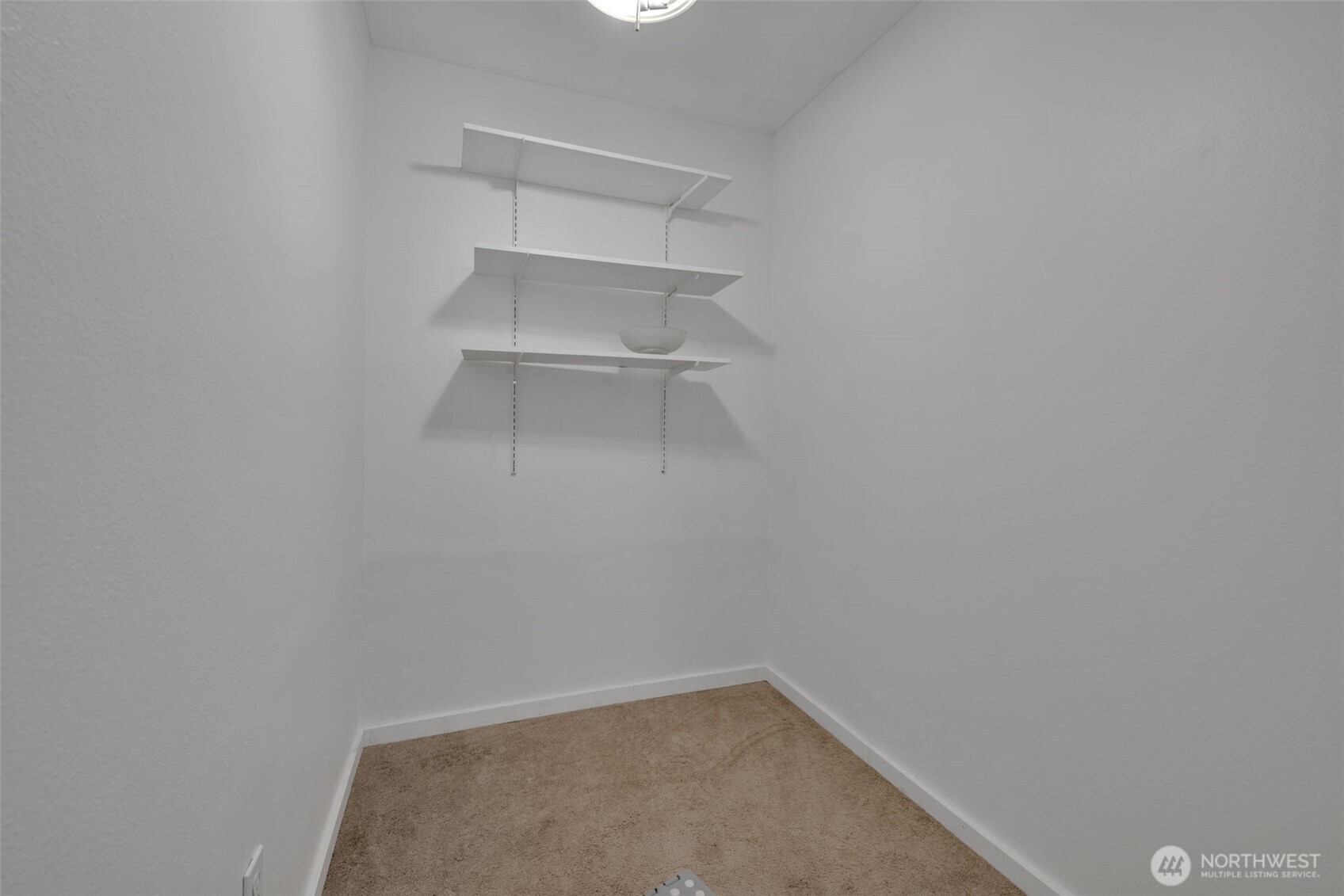 20620 76th Ave W #C, Edmonds, WA 98026