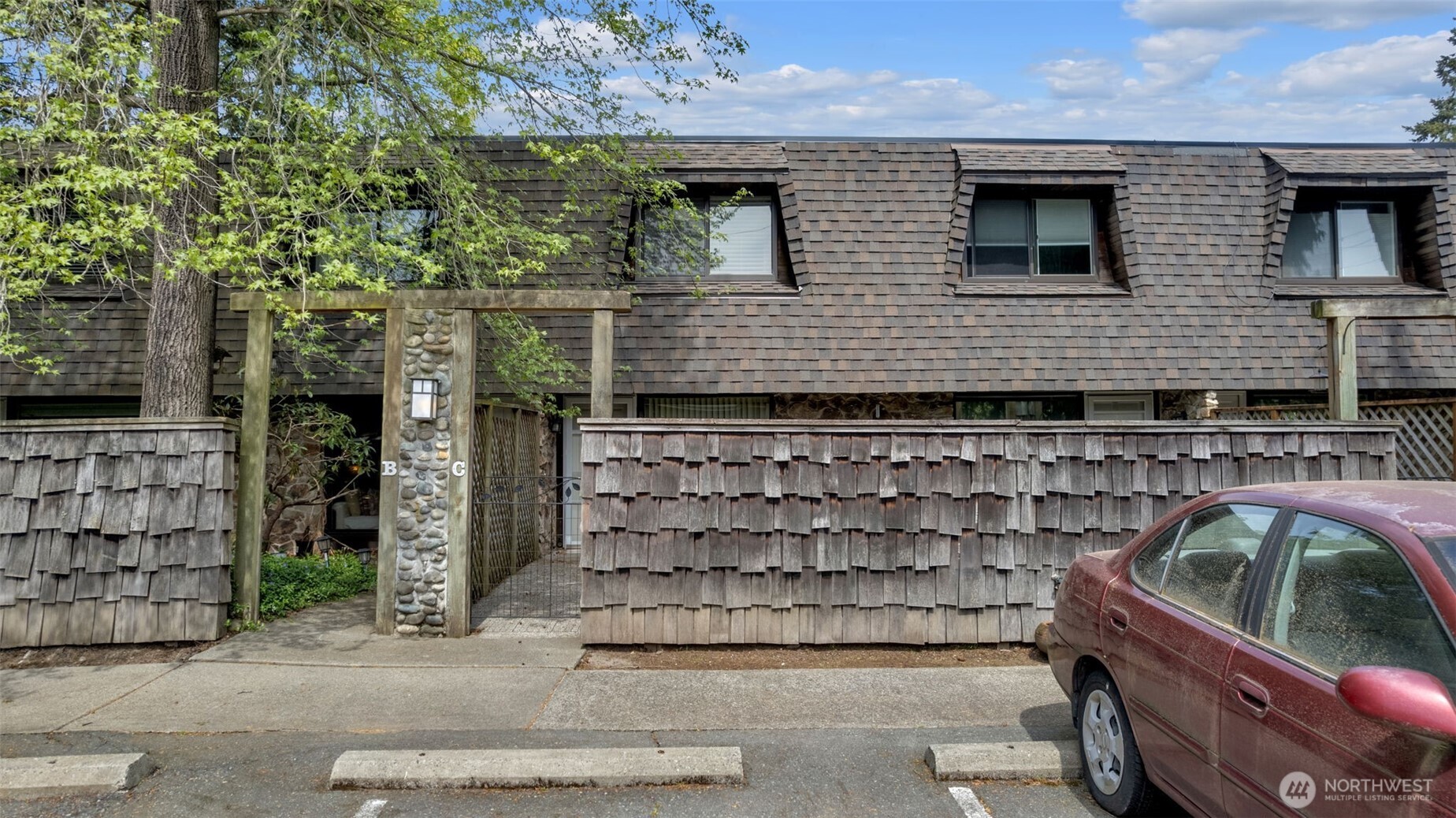 20620 76th Ave W #C, Edmonds, WA 98026