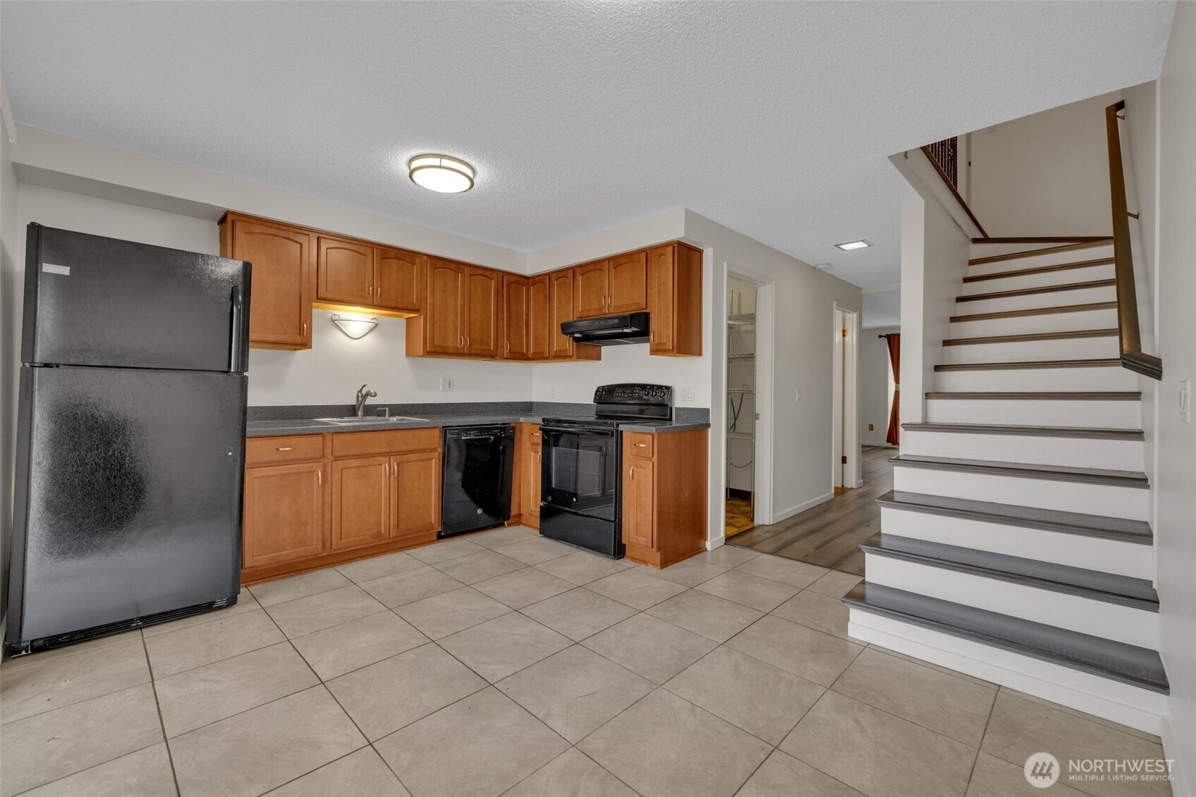 20620 76th Ave W #C, Edmonds, WA 98026