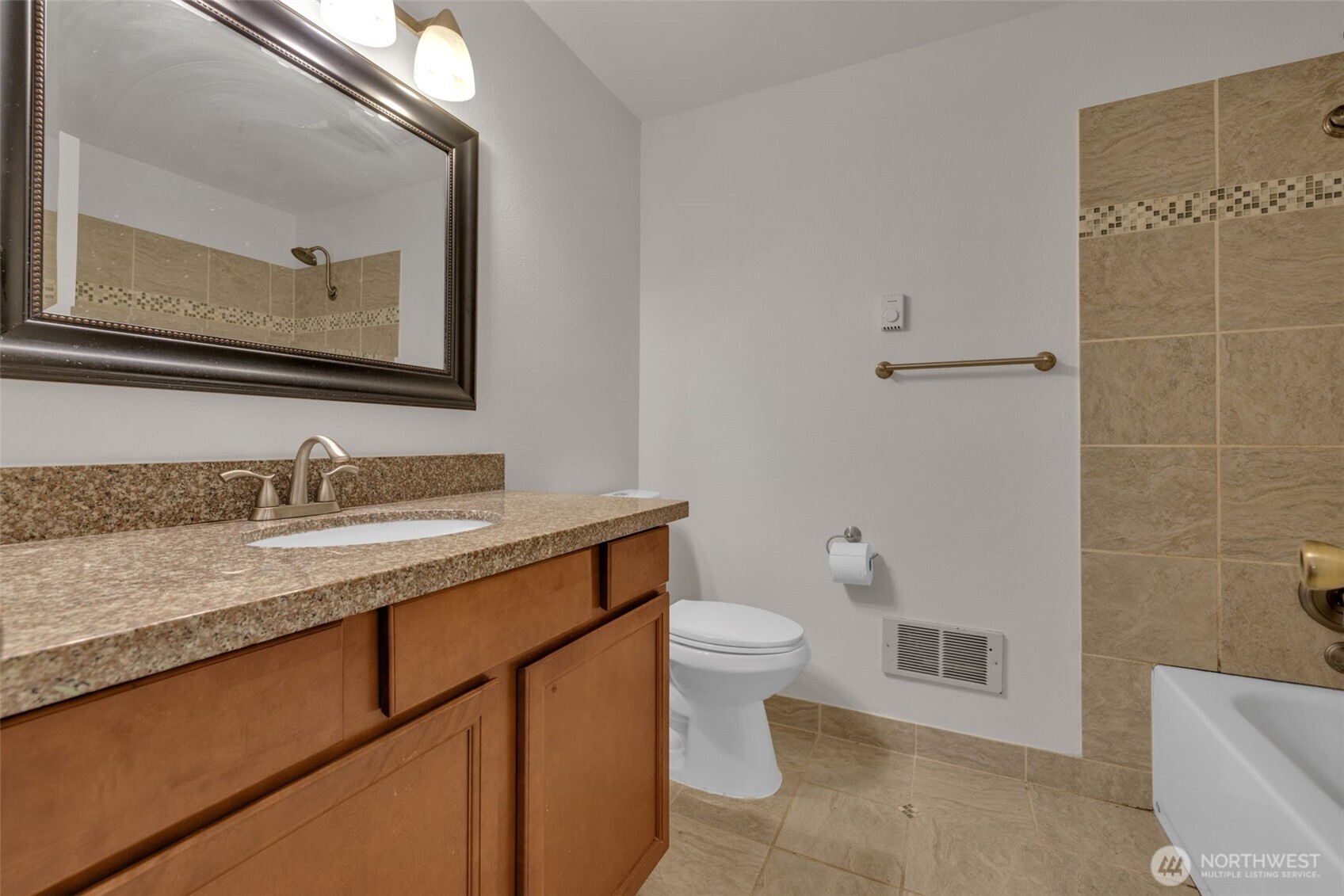 20620 76th Ave W #C, Edmonds, WA 98026