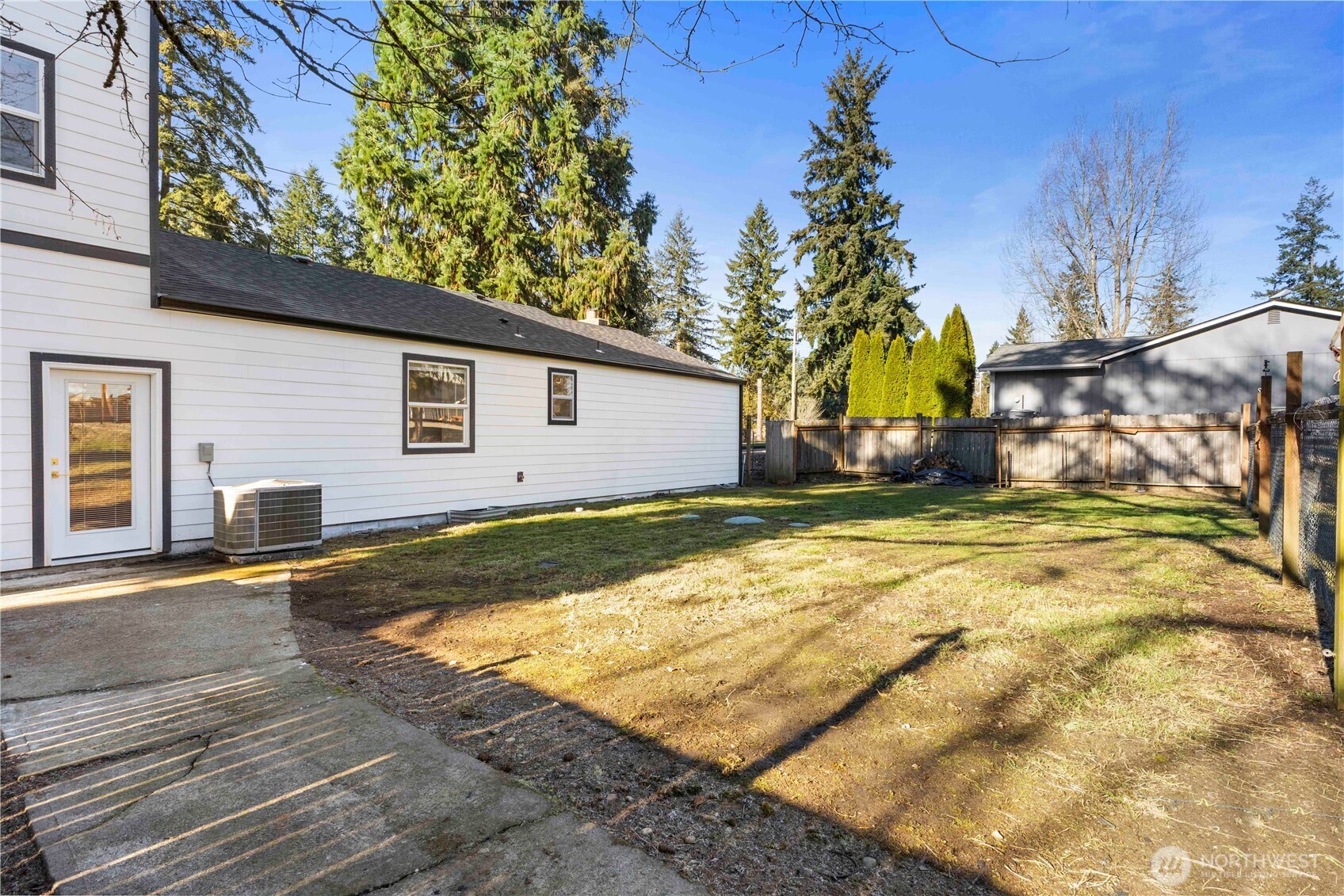 7003 44th Avenue E, Tacoma, WA 98443-1924