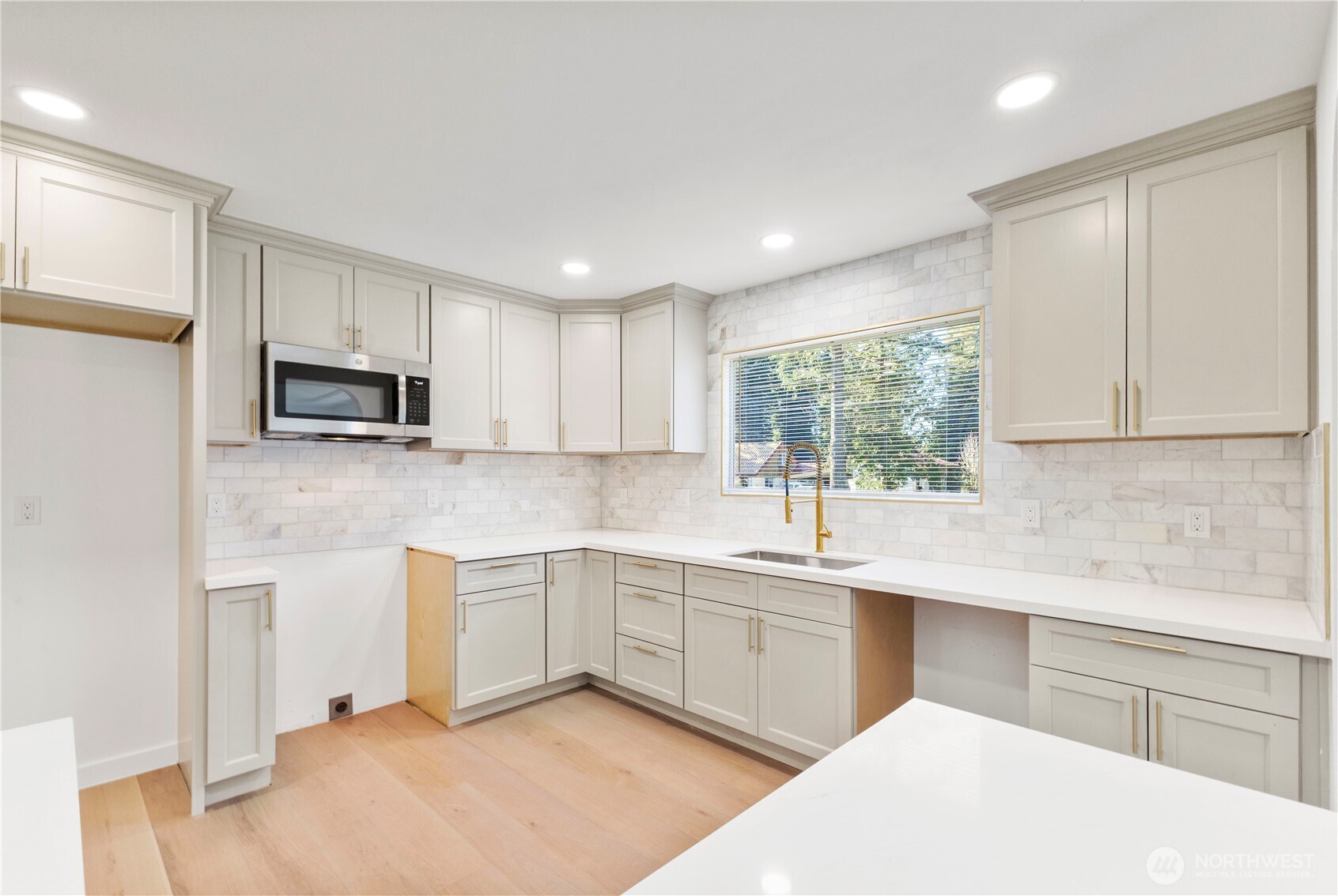 7003 44th Avenue E, Tacoma, WA 98443-1924