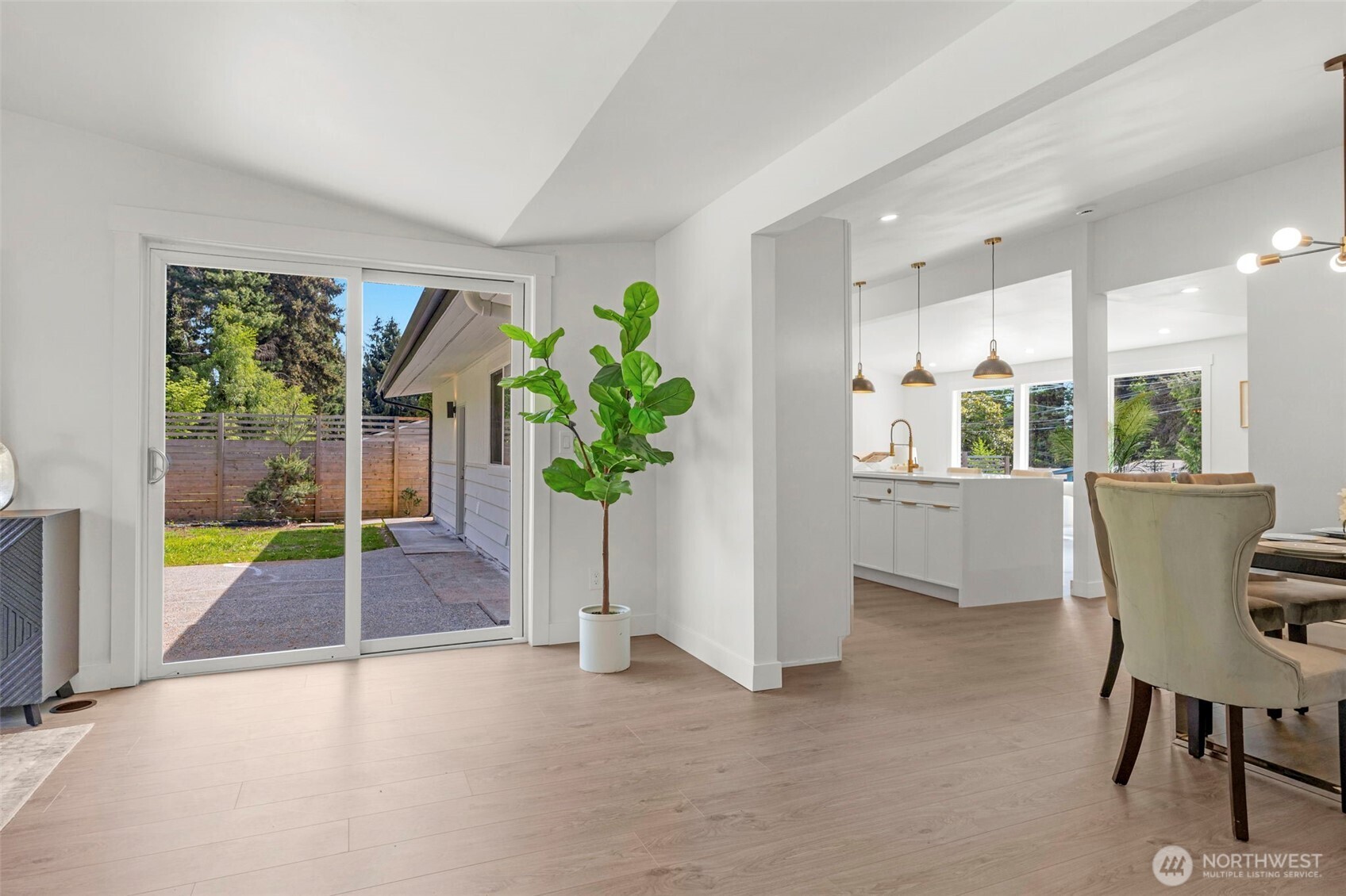 5319 201st Place SW, Lynnwood, WA 98036