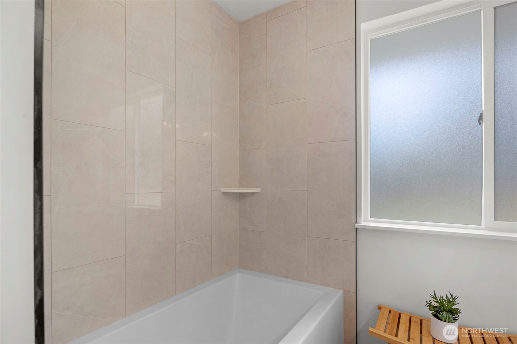 5319 201st Place SW, Lynnwood, WA 98036