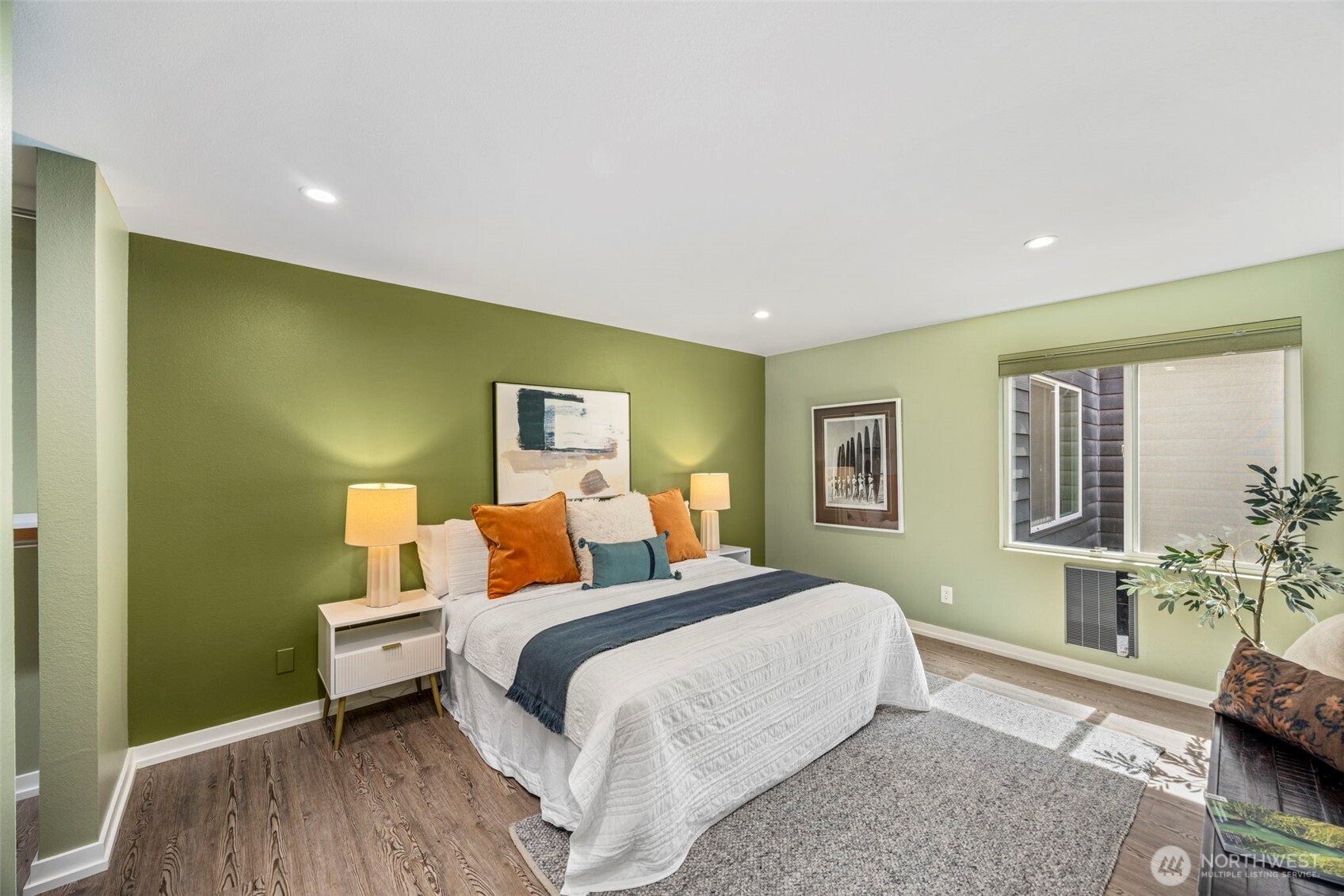 7001 Sand Point Way NE #B212, Seattle, WA 98115