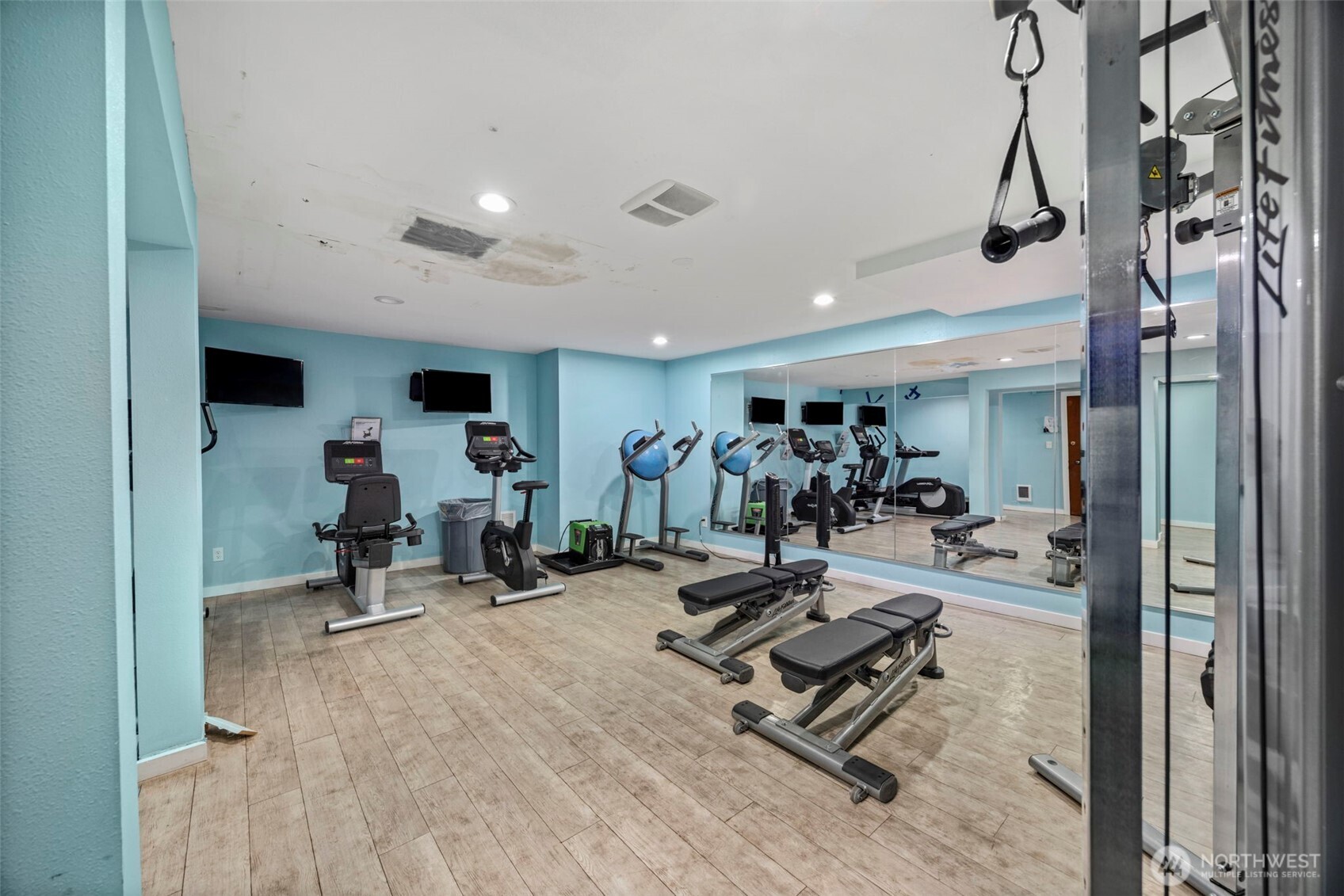 7001 Sand Point Way NE #B212, Seattle, WA 98115