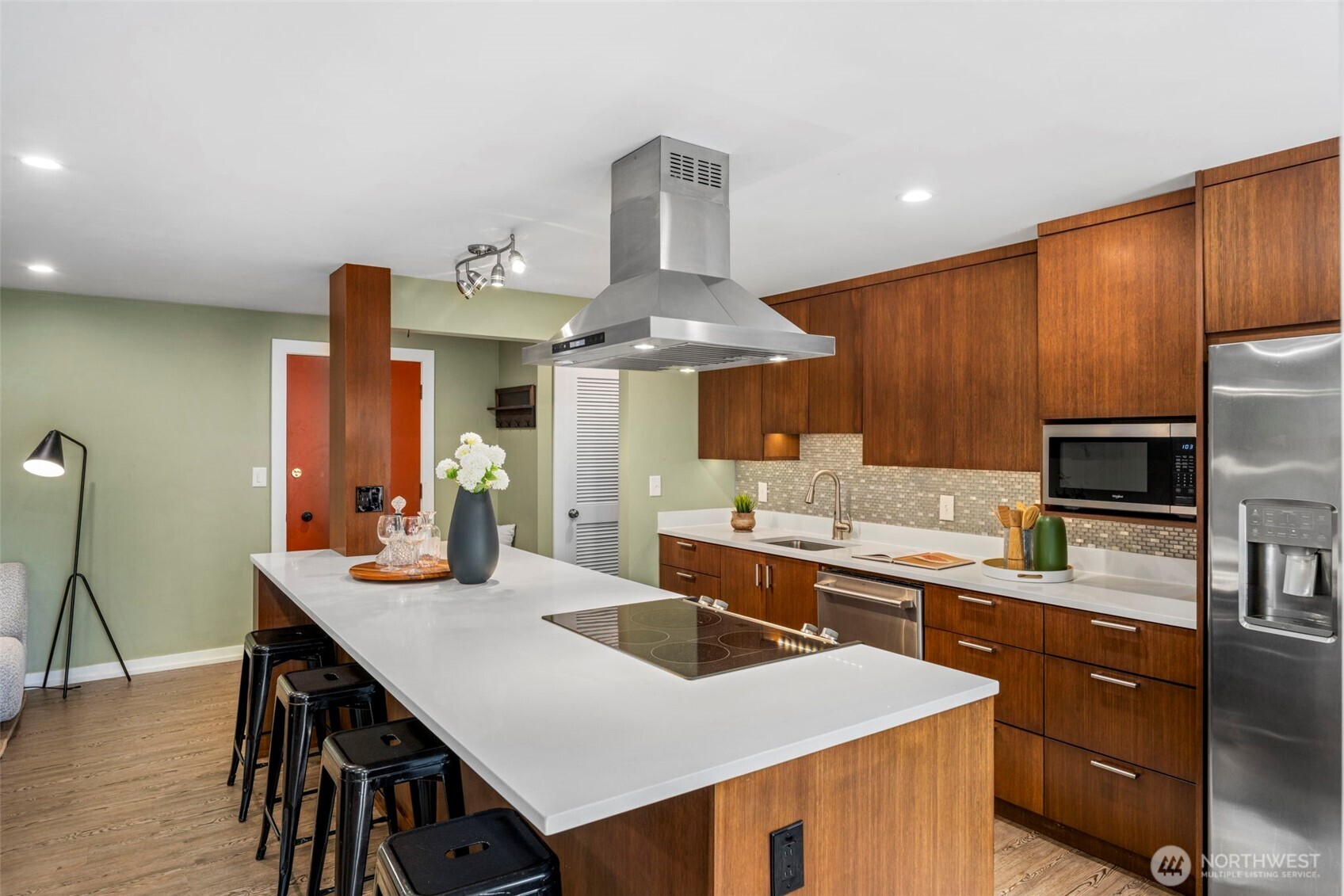 7001 Sand Point Way NE #B212, Seattle, WA 98115