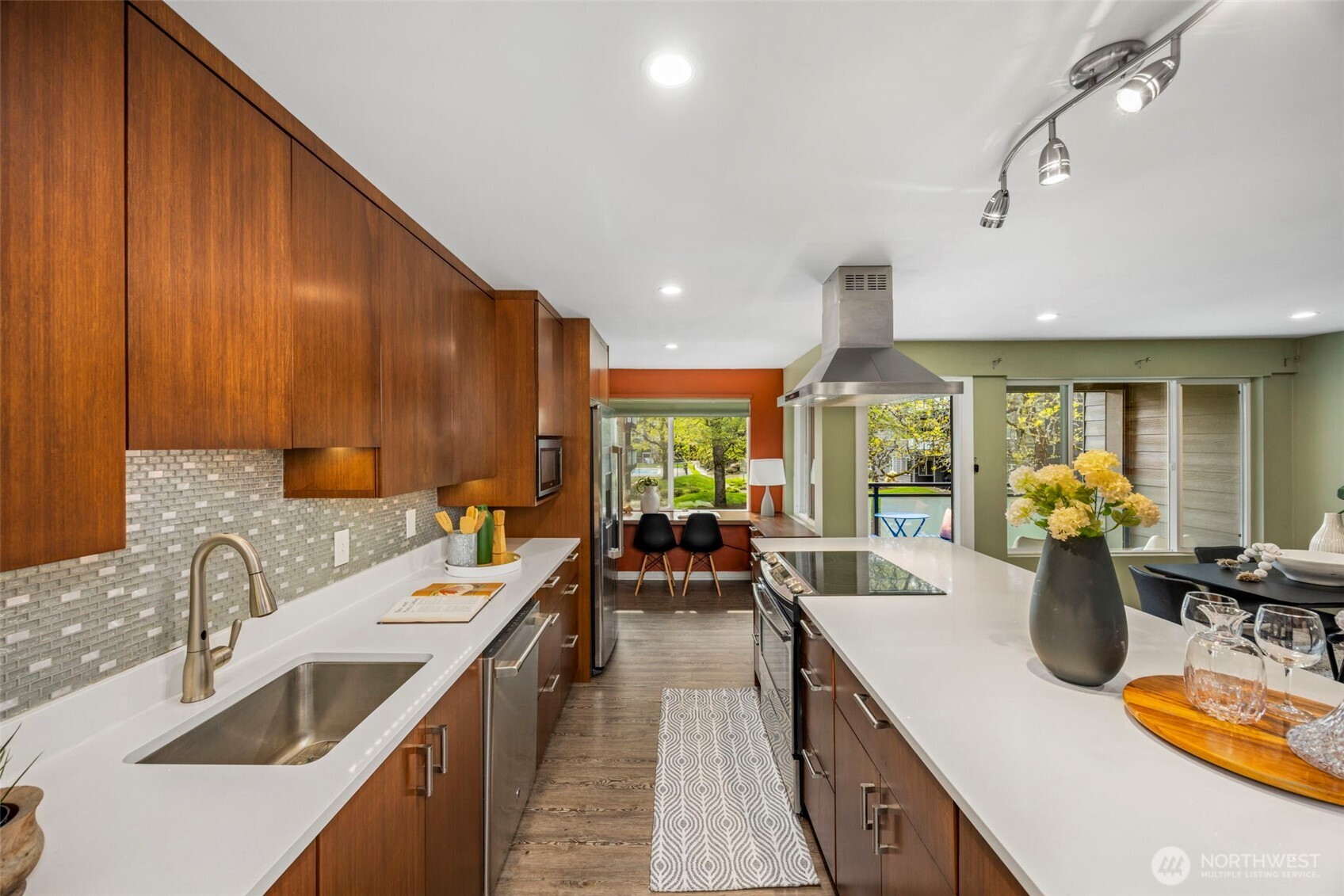 7001 Sand Point Way NE #B212, Seattle, WA 98115