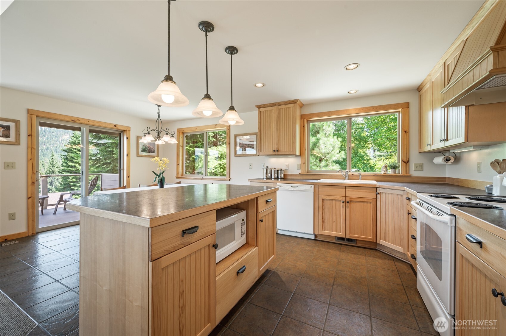 20673 Miracle Mile , Leavenworth, WA 98826