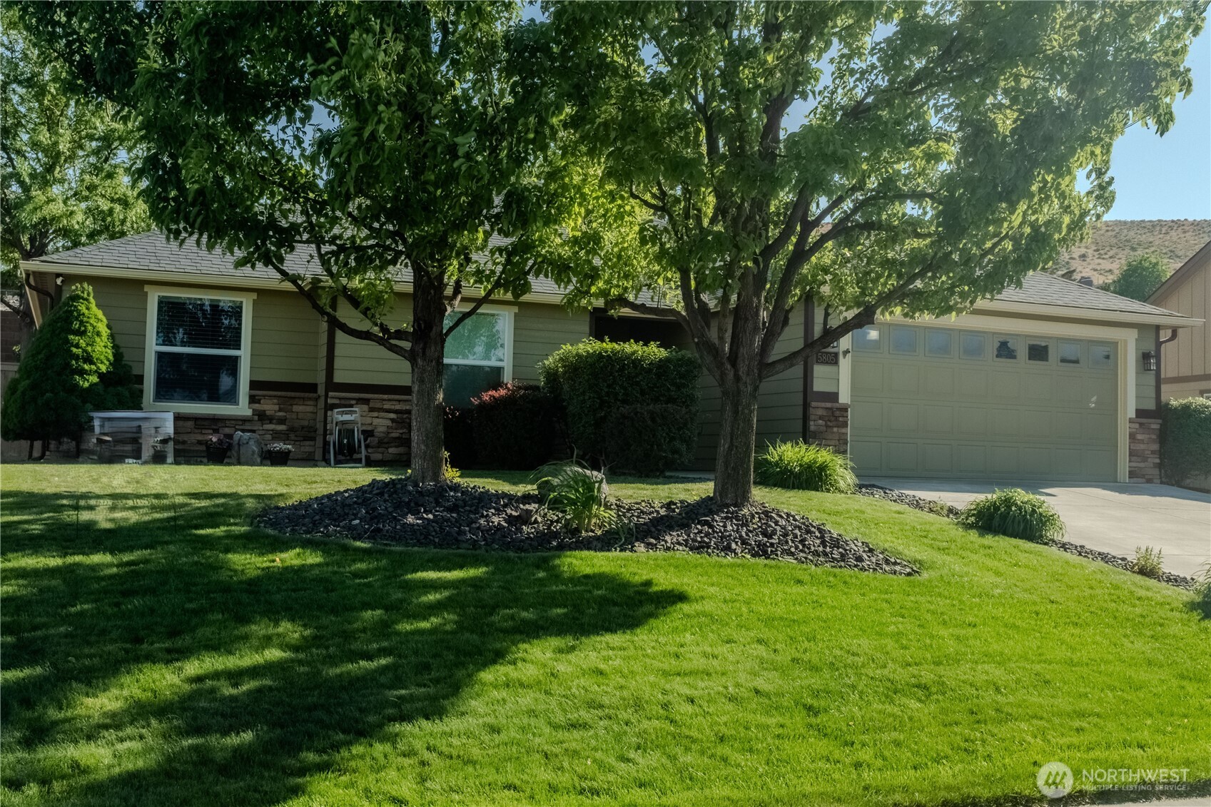 5805 W 23rd Avenue , Kennewick, WA 99338