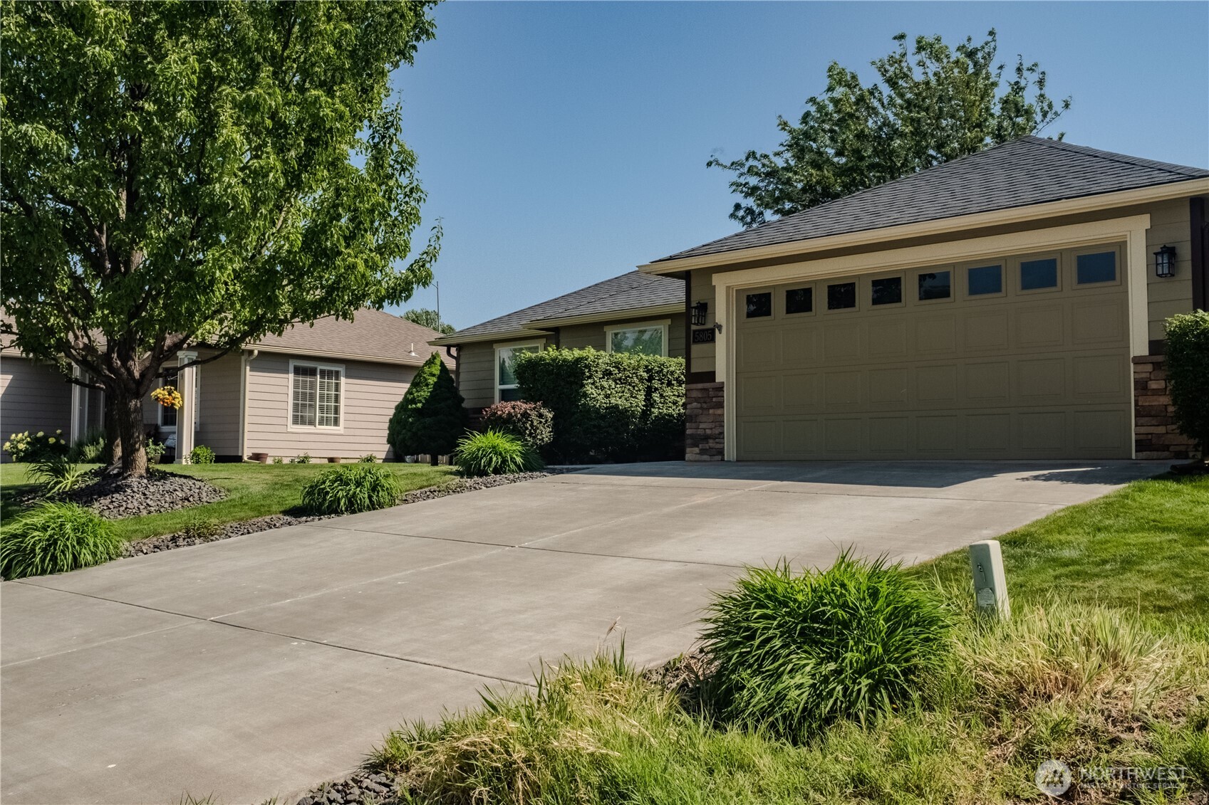 5805 W 23rd Avenue , Kennewick, WA 99338