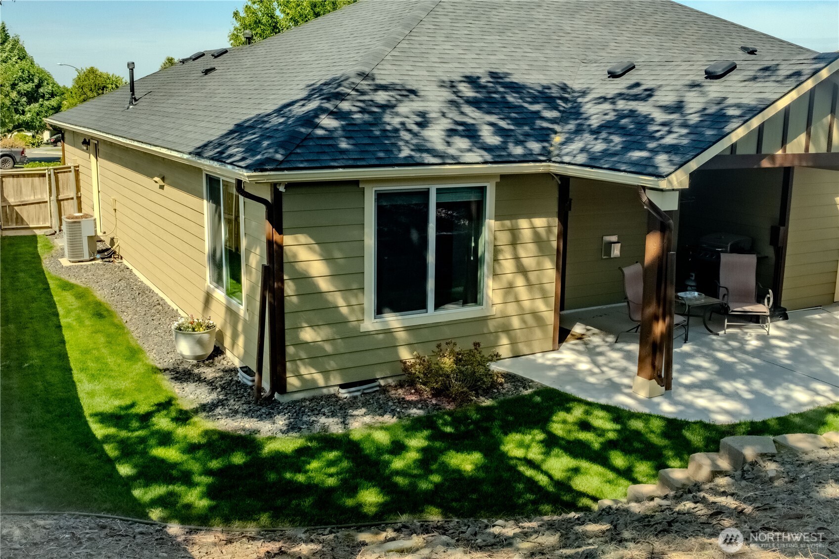 5805 W 23rd Avenue , Kennewick, WA 99338