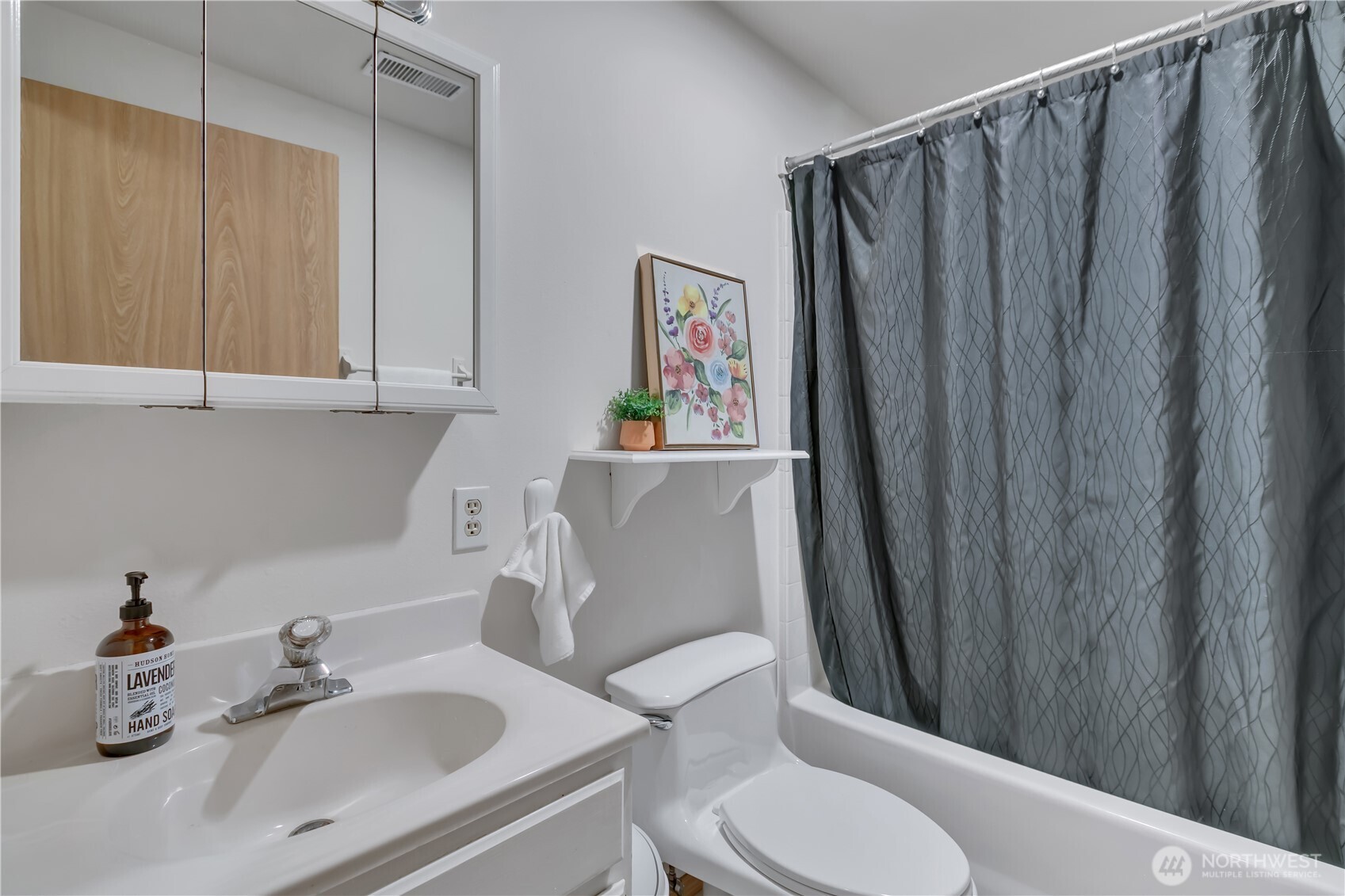 3596 E M Street , Tacoma, WA 98404