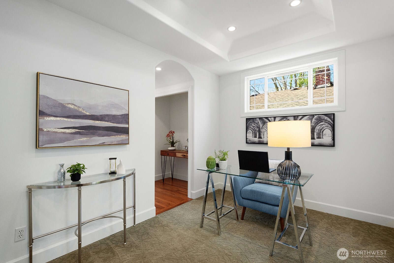 8696 Island Drive S, Seattle, WA 98118-4734