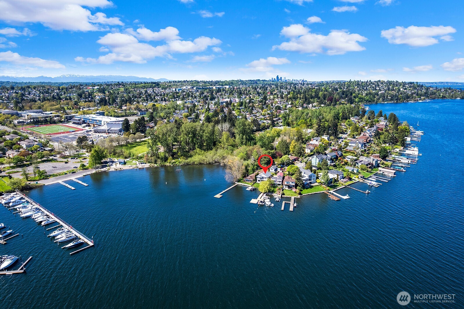8696 Island Drive S, Seattle, WA 98118-4734
