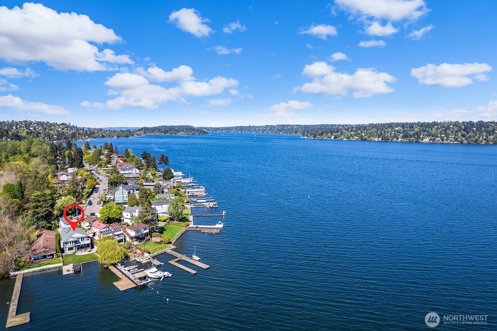 8696 Island Drive S, Seattle, WA 98118-4734