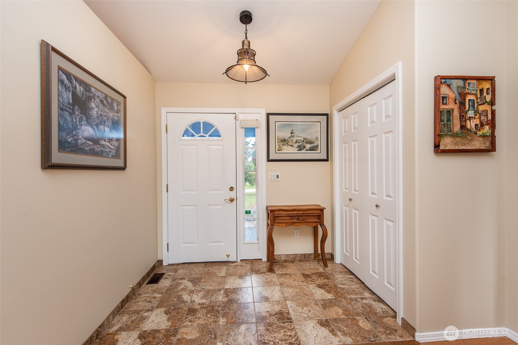 51 W Lancaster Lane , Port Angeles, WA 98362