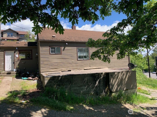 13076 Renton Avenue S, Renton, WA 98178