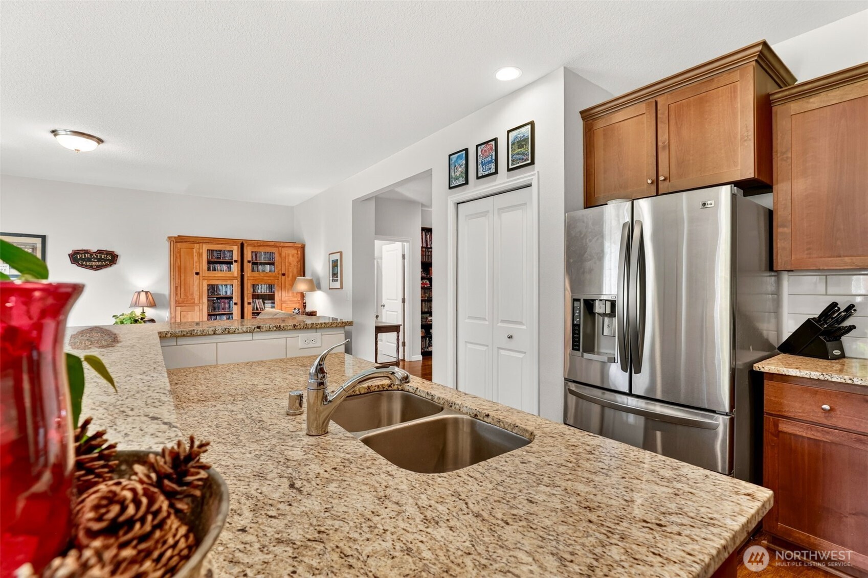 857 N Helens View Drive , Ridgefield, WA 98642