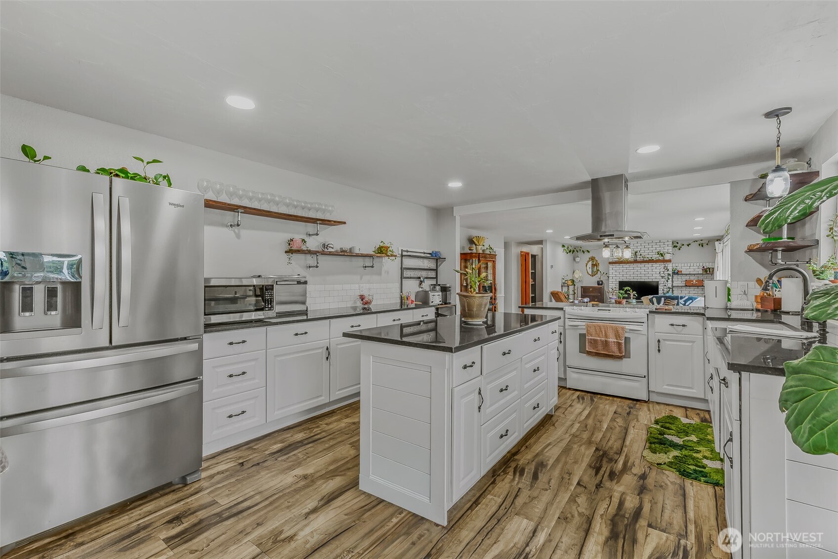 1412 W 15th Avenue , Kennewick, WA 99337
