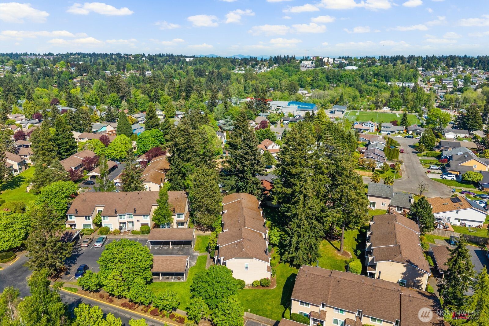 23816 12th Place S #401, Des Moines, WA 98198-5405