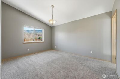 117 Island Loop Road , Rock Island, WA 98850 - Photo 12