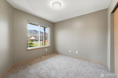 117 Island Loop Road , Rock Island, WA 98850 - Photo 17
