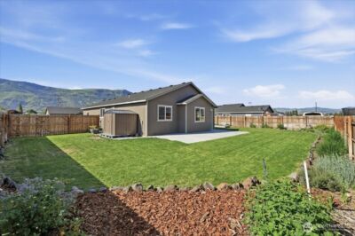117 Island Loop Road , Rock Island, WA 98850 - Photo 26