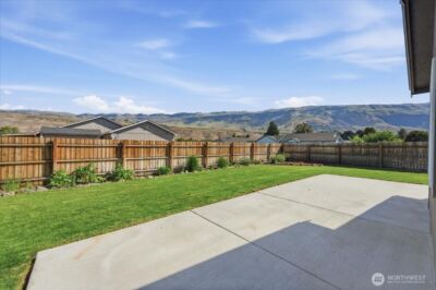 117 Island Loop Road , Rock Island, WA 98850 - Photo 31