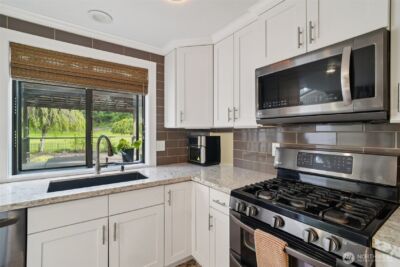 25114 Lake Wilderness Country Club Drive SE, Maple Valley, WA 98038 - Photo 13