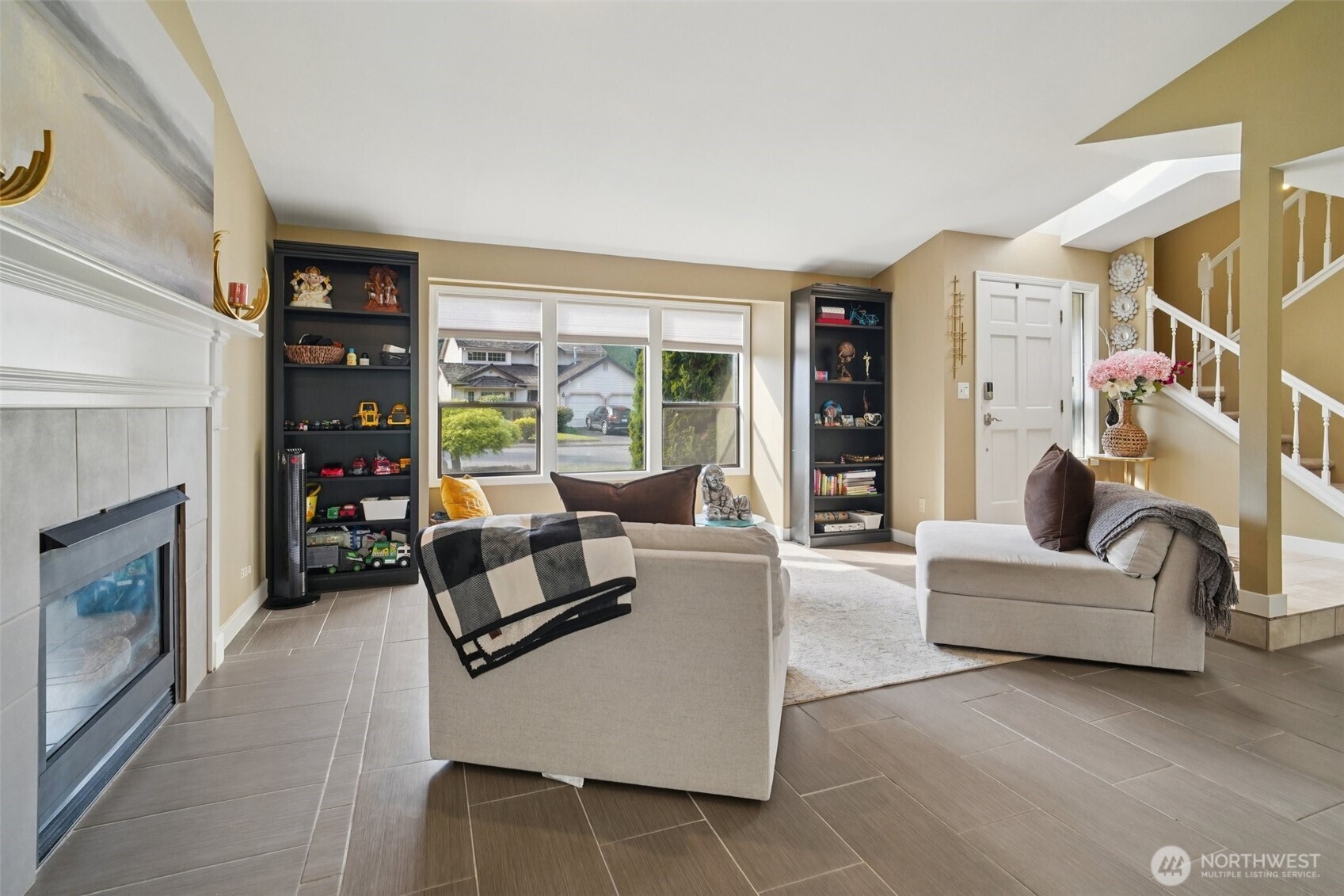 25114 Lake Wilderness Country Club Drive SE, Maple Valley, WA 98038