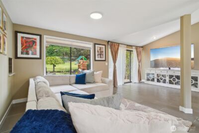 25114 Lake Wilderness Country Club Drive SE, Maple Valley, WA 98038 - Photo 8