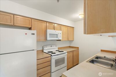 18930 Bothell-Everett Highway #B303, Bothell, WA 98012 - Photo 9