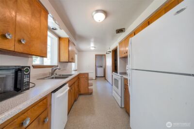 1005 9th St NE, Auburn, WA 98002 - Photo 8