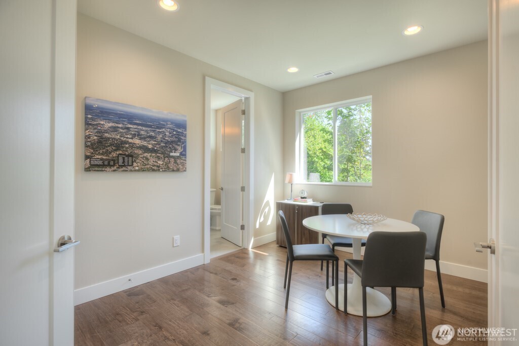 3455 168th Ct SE , Bellevue, WA 98008