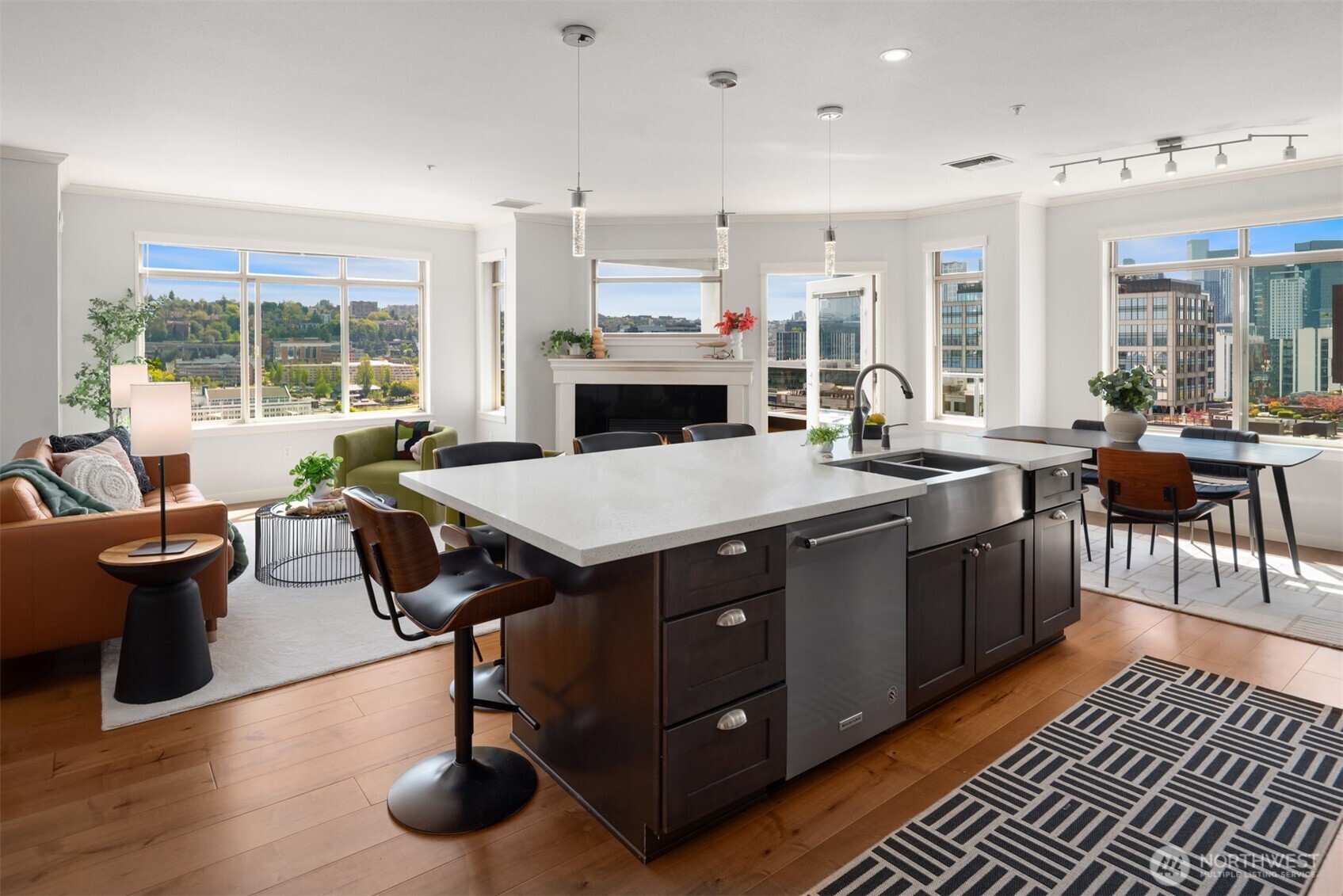 1000 Aurora Avenue N #609, Seattle, WA 98109